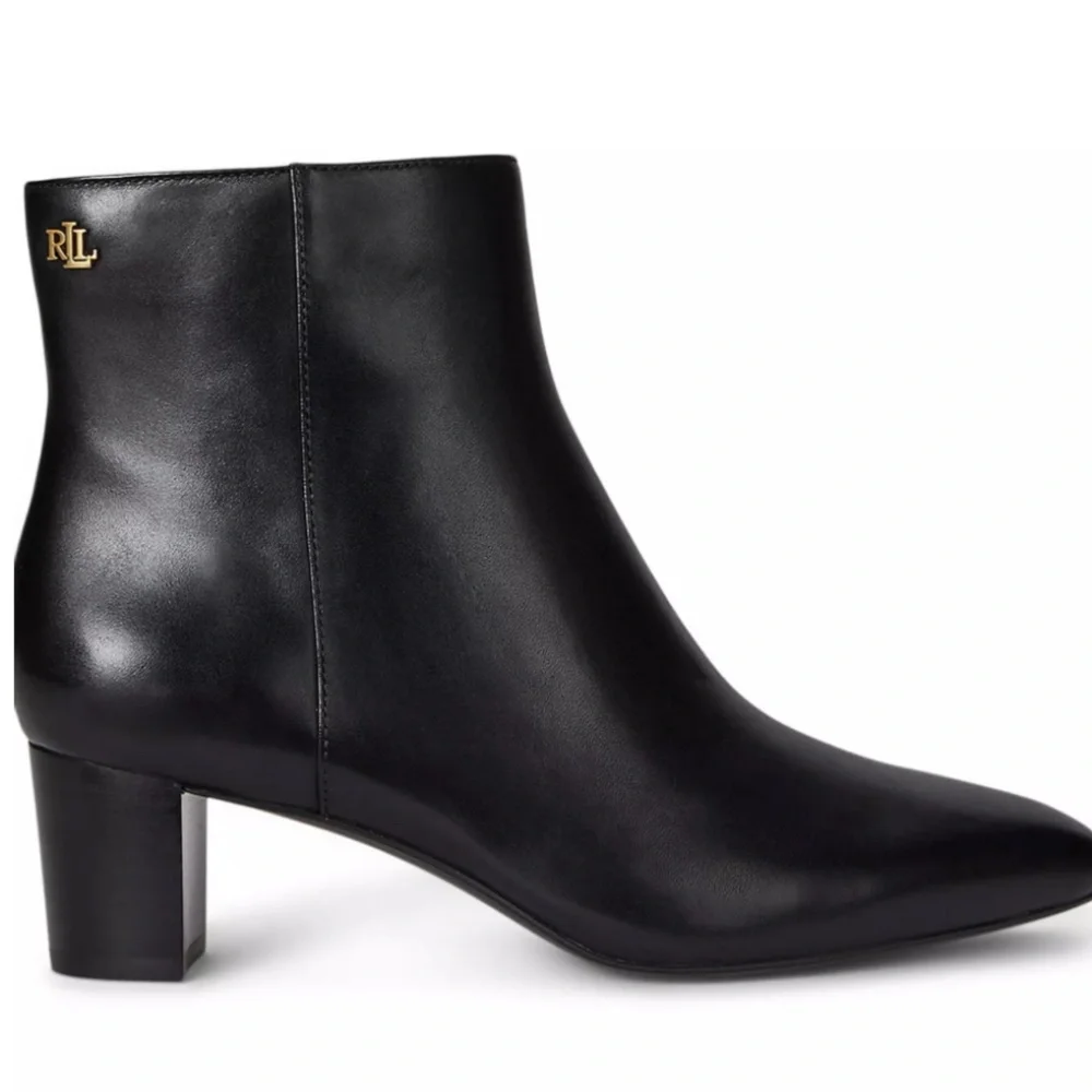 Lauren Ralph Lauren Boots NIB size 5.5